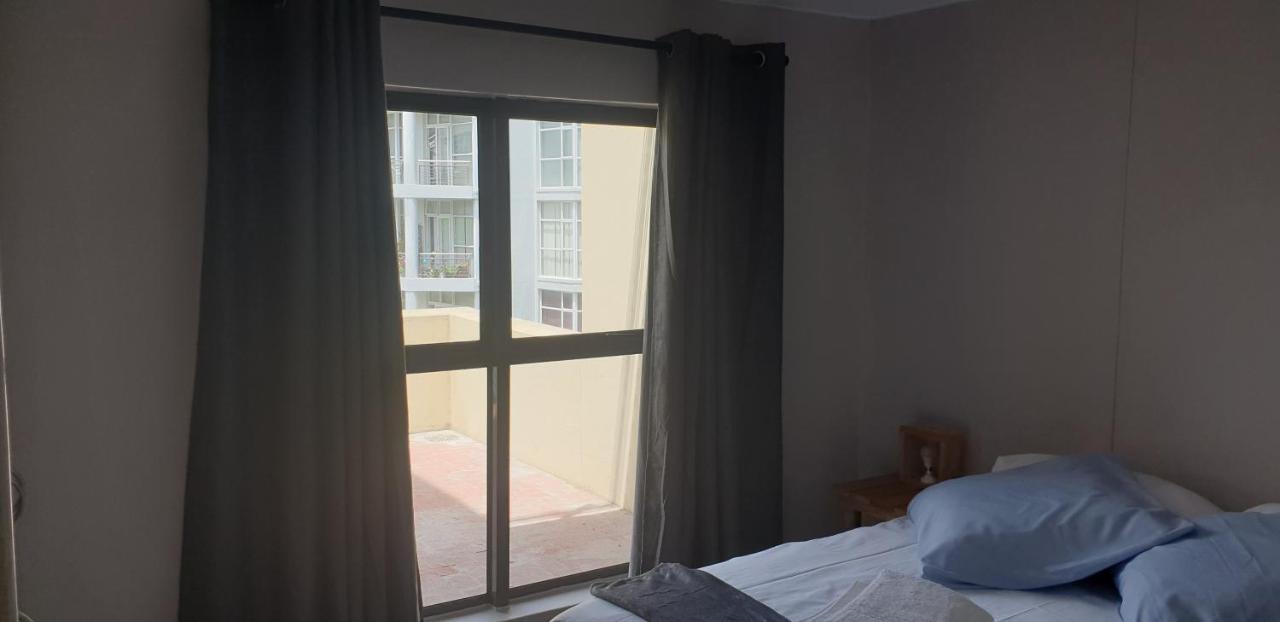 Tyger Waterfront Luxurious And Central *